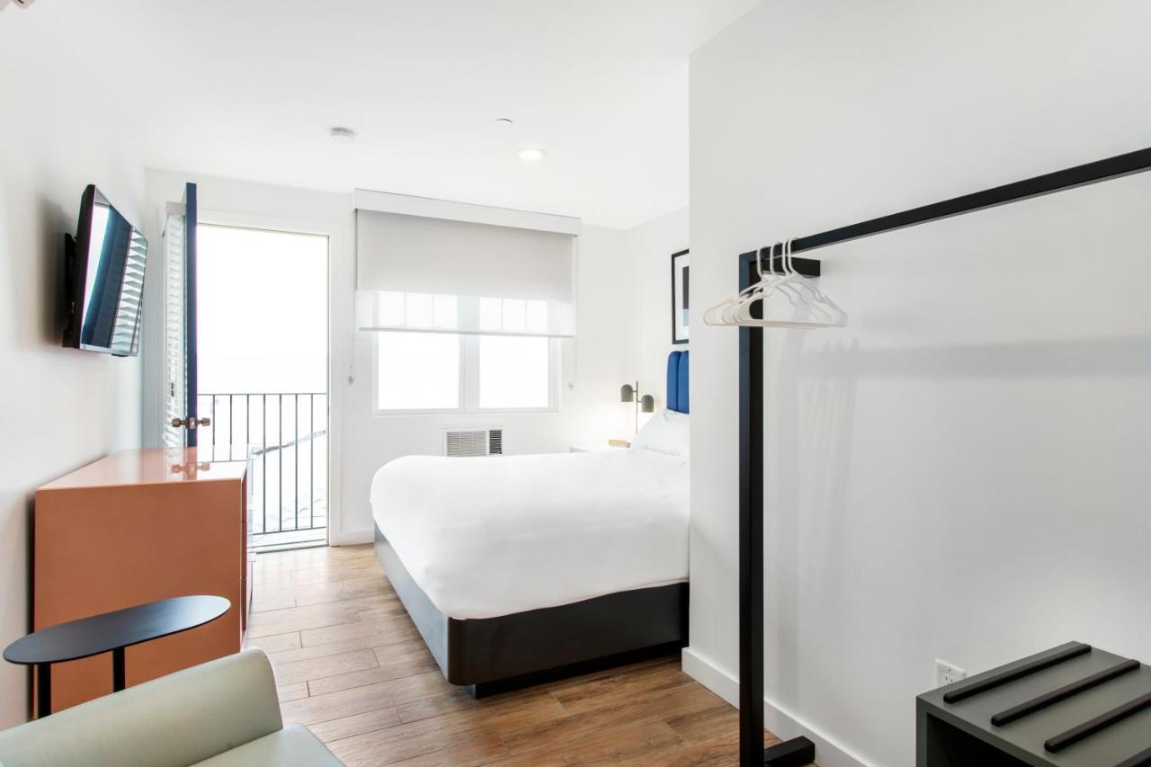 Grove Hotel Cherry Grove Bagian luar foto