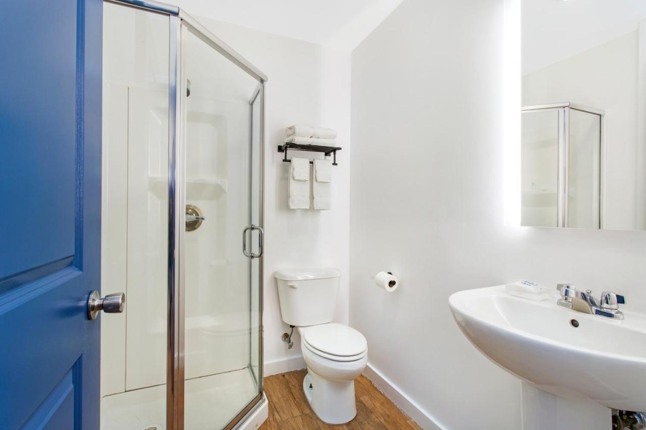 Grove Hotel Cherry Grove Bagian luar foto