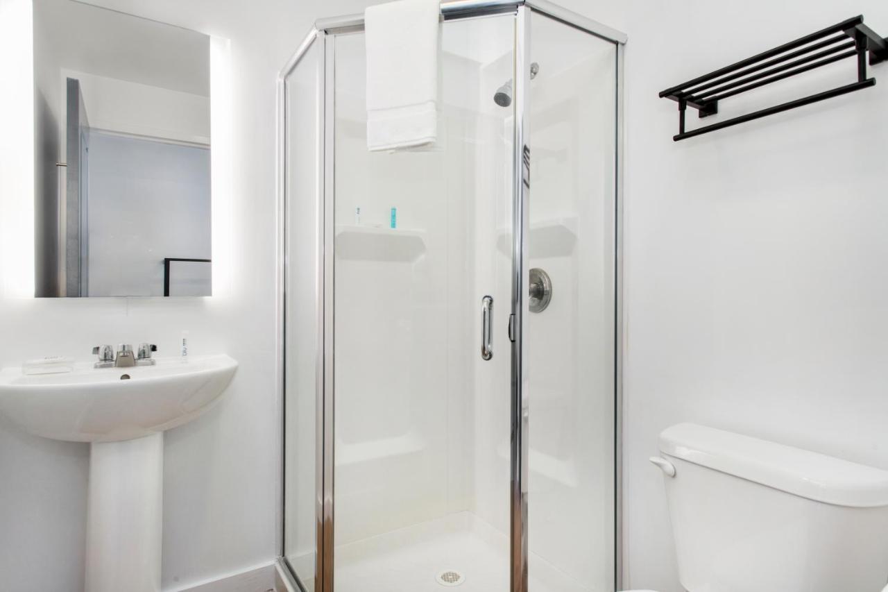 Grove Hotel Cherry Grove Bagian luar foto